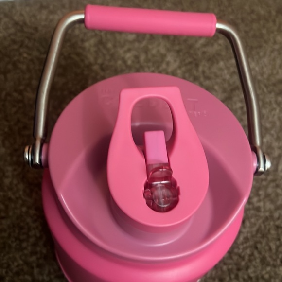 The Coldest  Water Bottle Half Gallon  Flamingo Pink brand new in the box - Picture 5 of 8